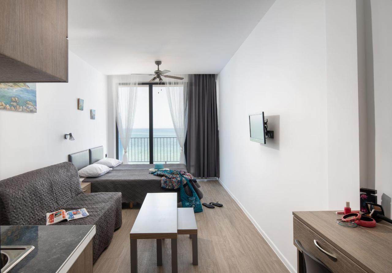 Grand Dodo'S Triada Seaview Studios อาเยีย ตรีอาส ภายนอก รูปภาพ